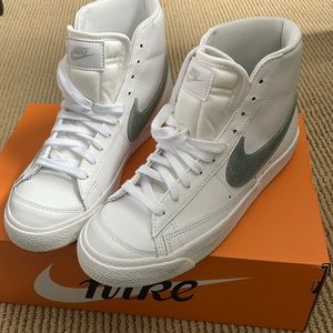 Blazer 77 midi ESS dusty sage